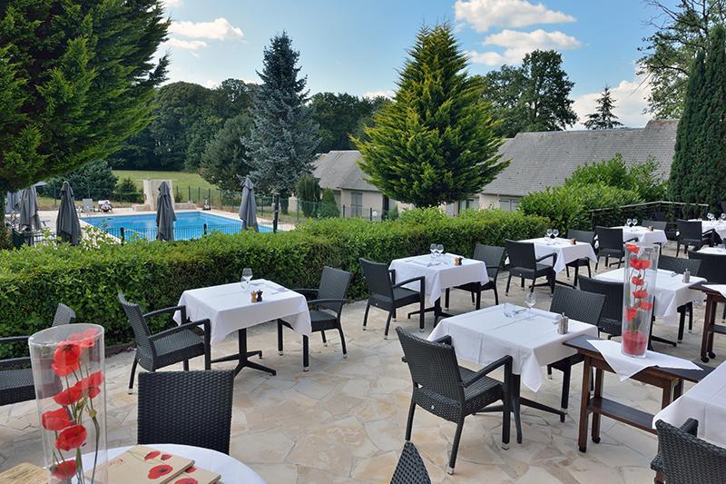 Hotel Restaurant Les Coquelicots, The Originals Relais Saint-Pardoux-l'Ortigier Exterior photo
